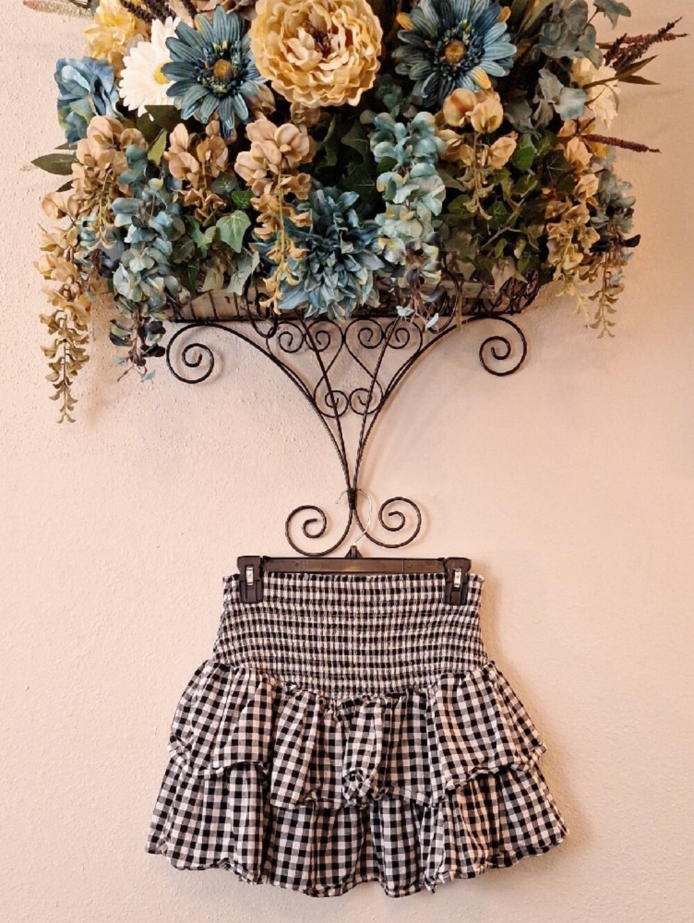 🔥🔥CLEARANCE🔥🔥 The Impeccable Pig Blk/Wht Gingham Tiered Mini Skirt. Size M